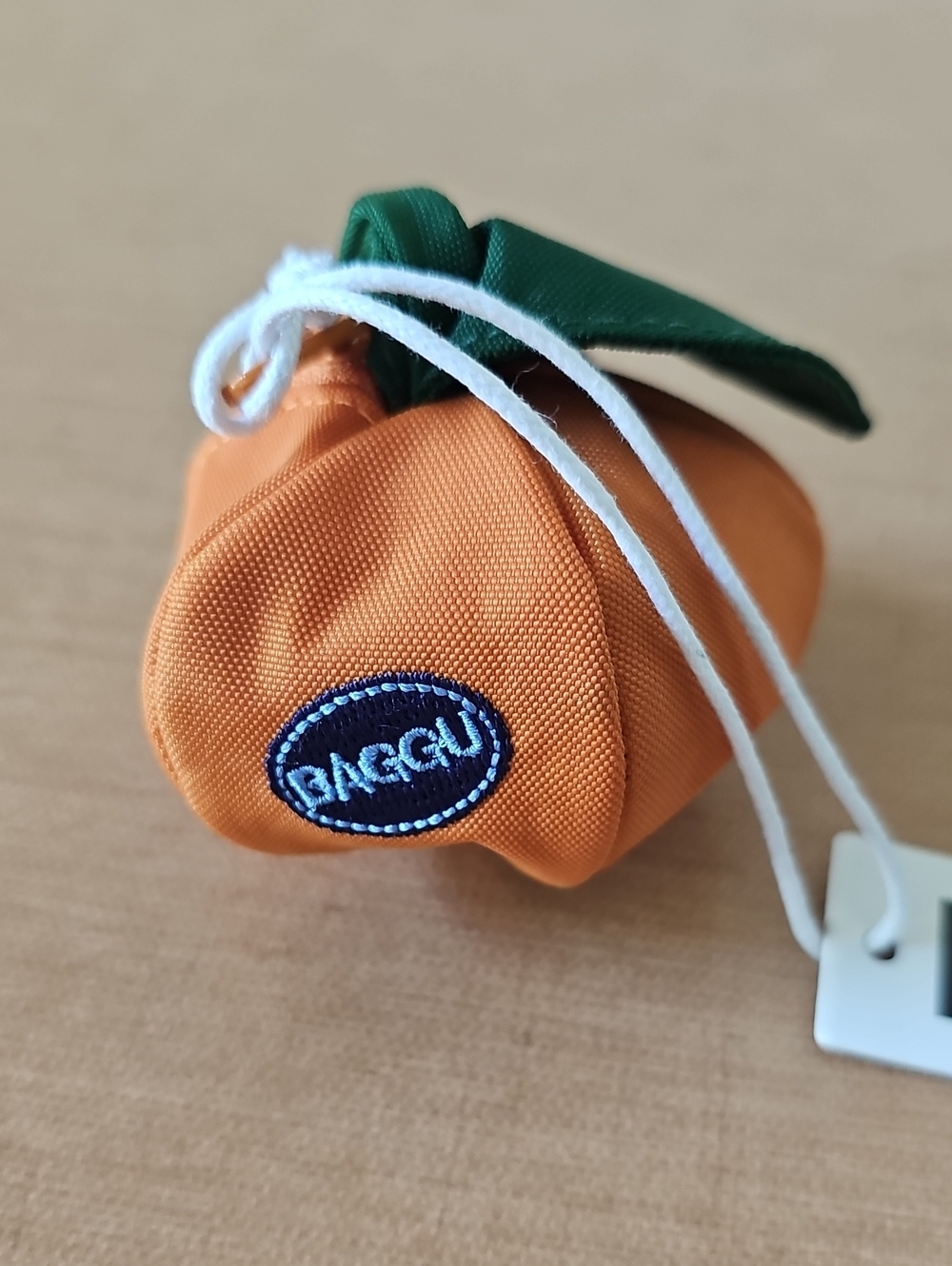 Baggu Mandarin Orange Bag Charm Clementine Keychain - Picture 2 of 4